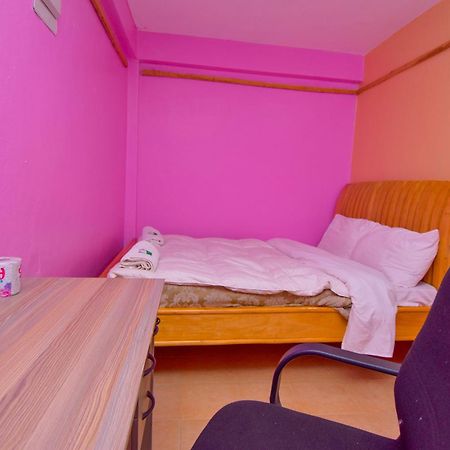 Small Condo Apartment Nyeri Buitenkant foto