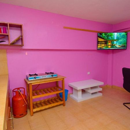 Small Condo Apartment Nyeri Buitenkant foto