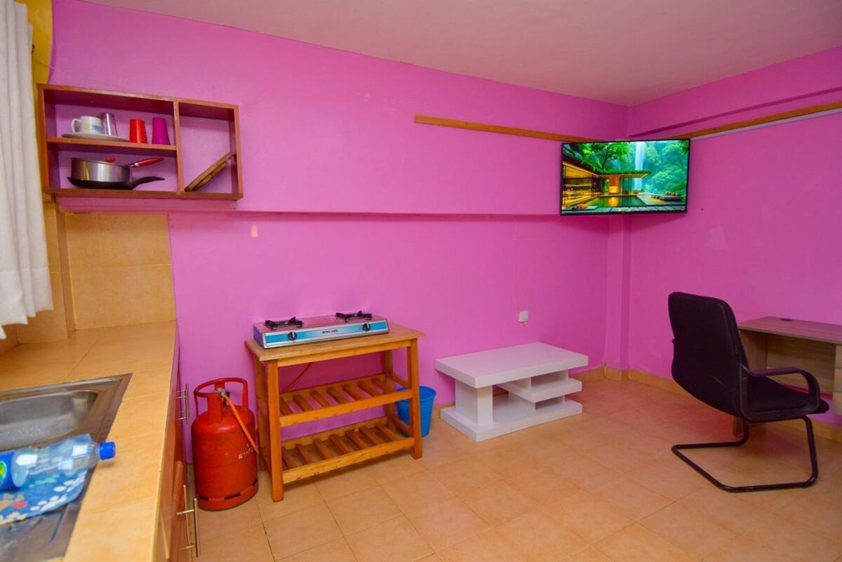 Small Condo Apartment Nyeri Buitenkant foto